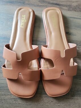 Women’s Tan Slide Sandals - Casual Open-Toe Flat Slides